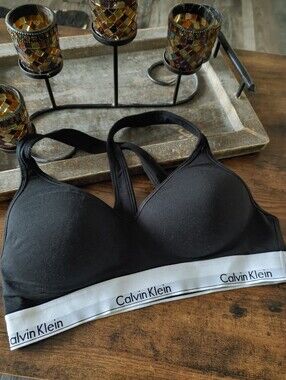 Like New Calvin Klein XL Padded Wirefree Bra.